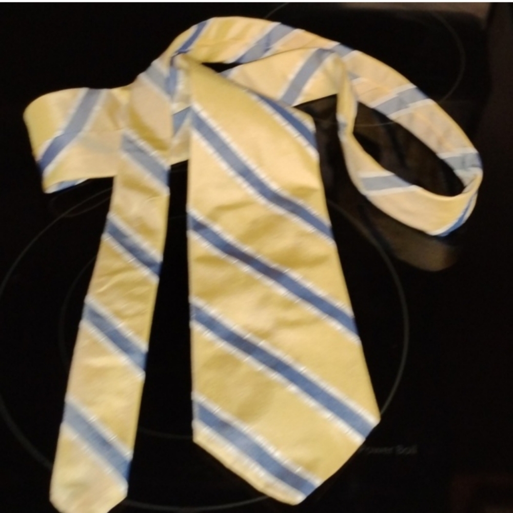 Brooks brothers silk yellow and blue tie